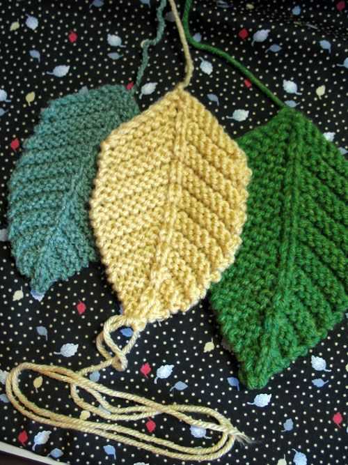 Leaf pattern knit