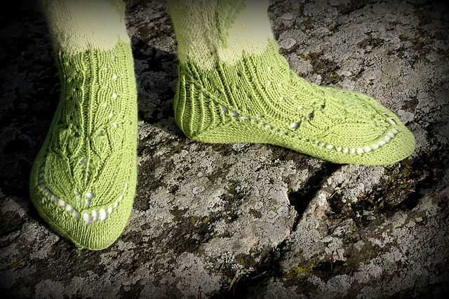 Lily of the valley knitting pattern