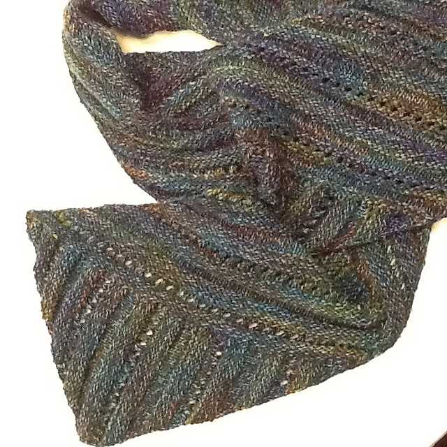 Lion brand scarf knitting patterns