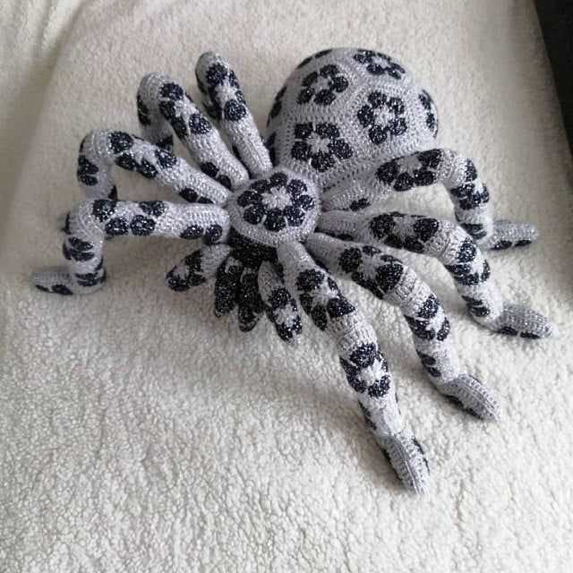 Knitted spider pattern free