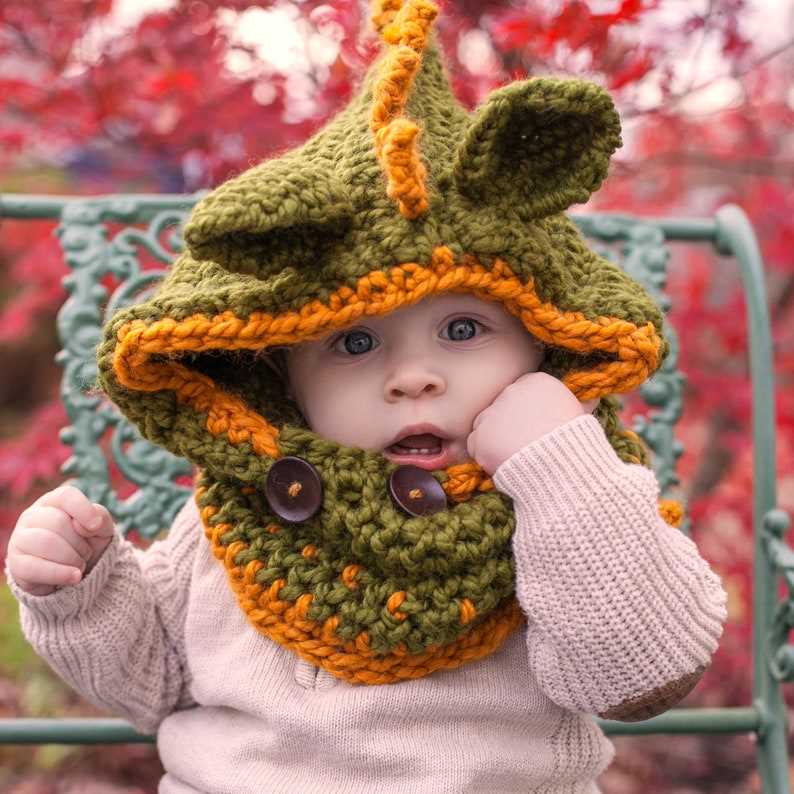 Loom knit hooded cowl pattern