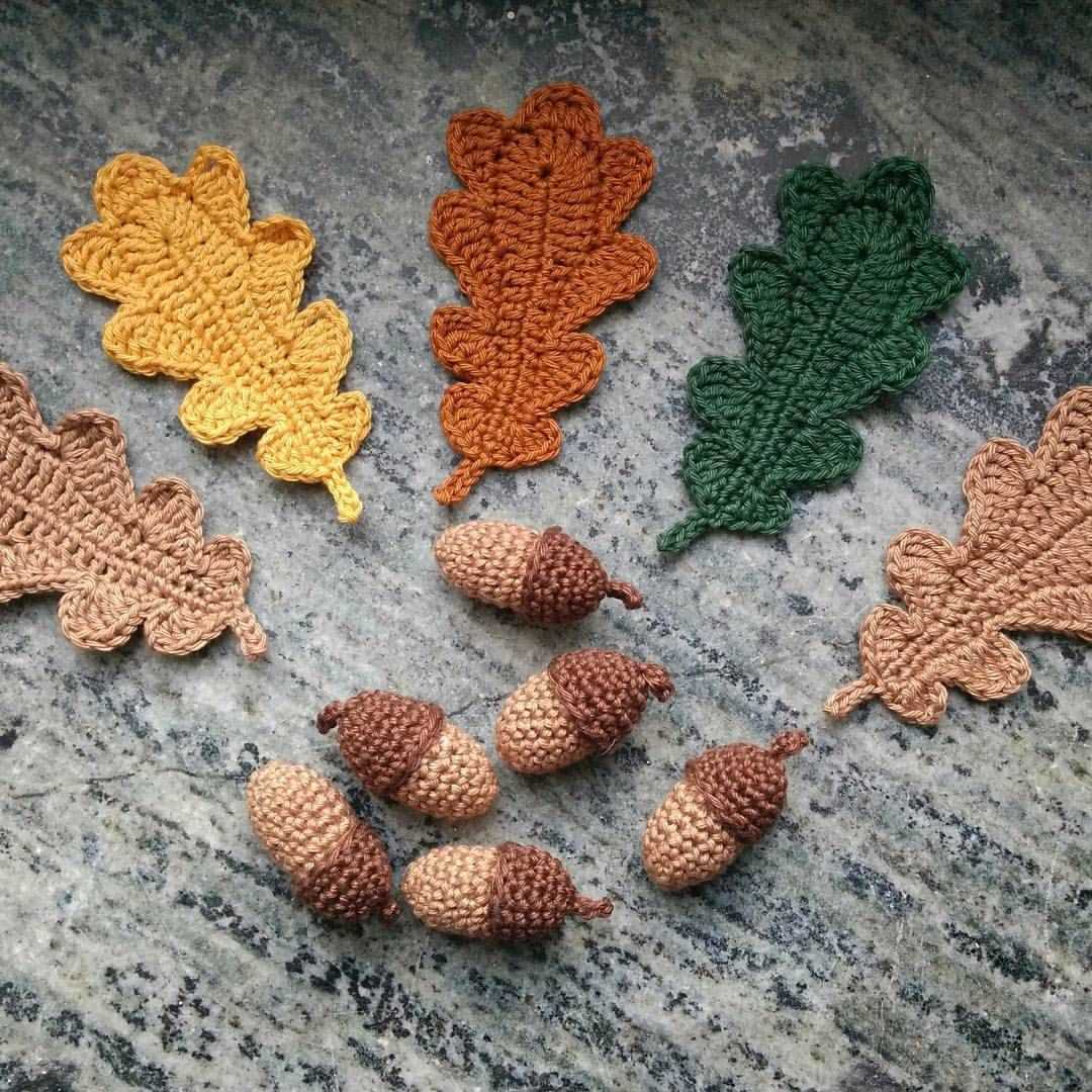 Free knitting patterns leaves and acorns