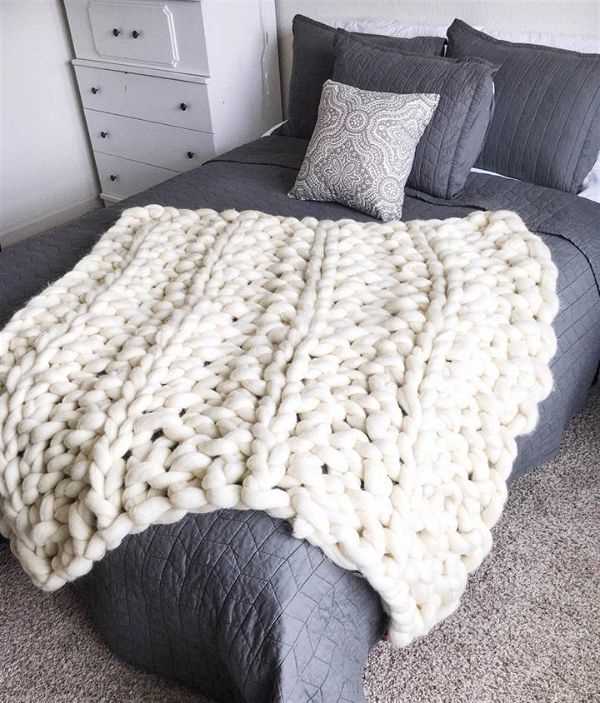 Huge knit blanket pattern