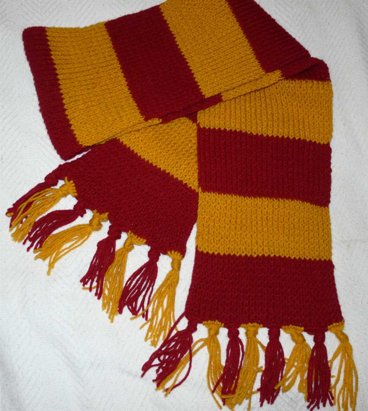 Gryffindor hat knitting pattern