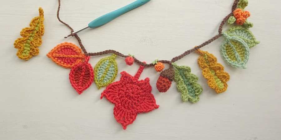 Free knitting patterns leaves and acorns