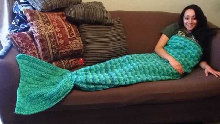 Mermaid tail knitting pattern for adults