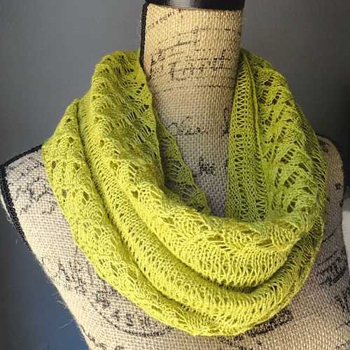 Circular knitting needles scarf pattern