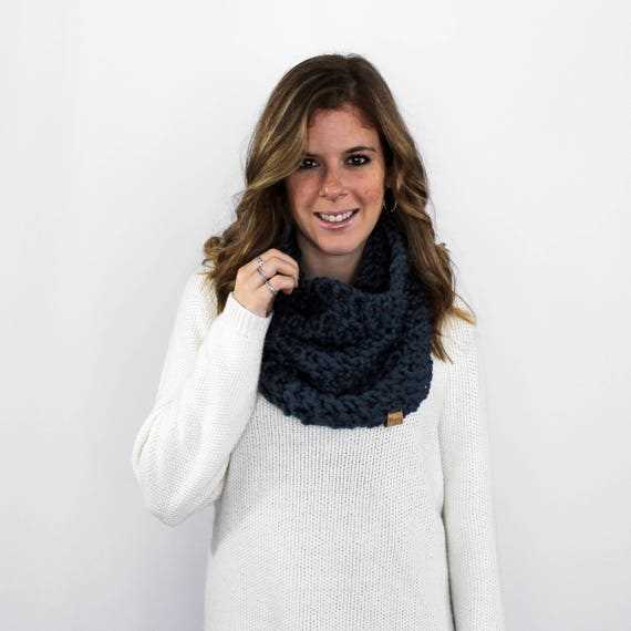 Chunky knit cowl pattern free uk