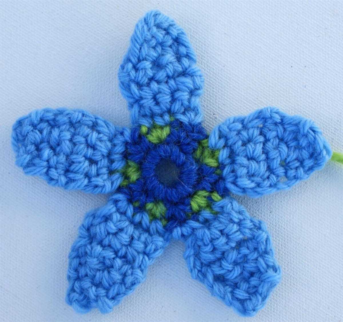 Knit flower applique pattern