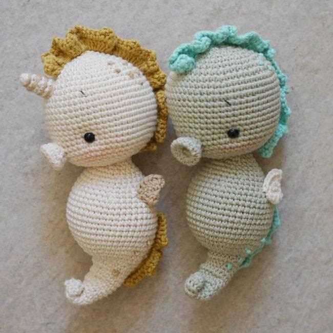 Knitted seahorse pattern free