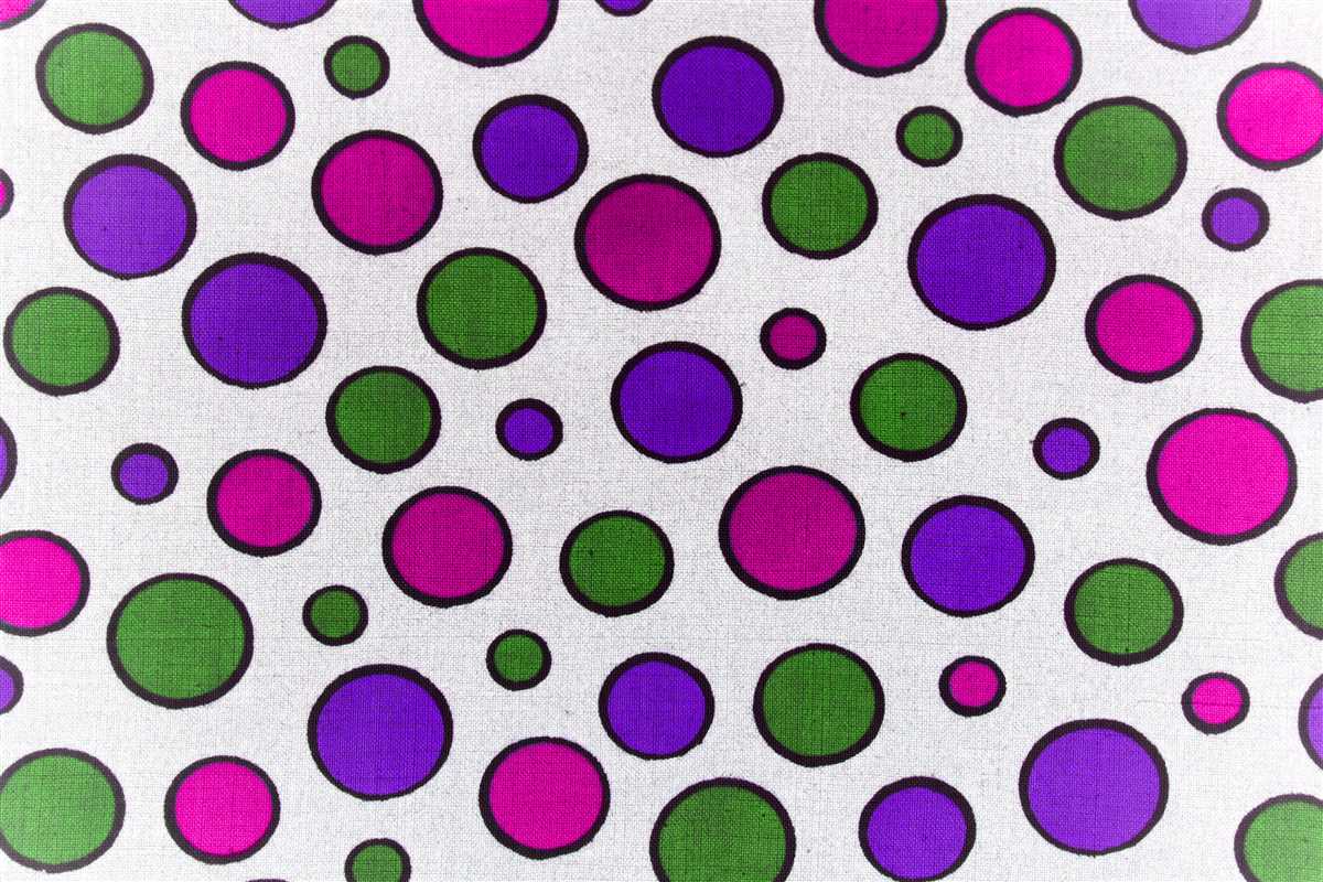 Polka dot knitting pattern