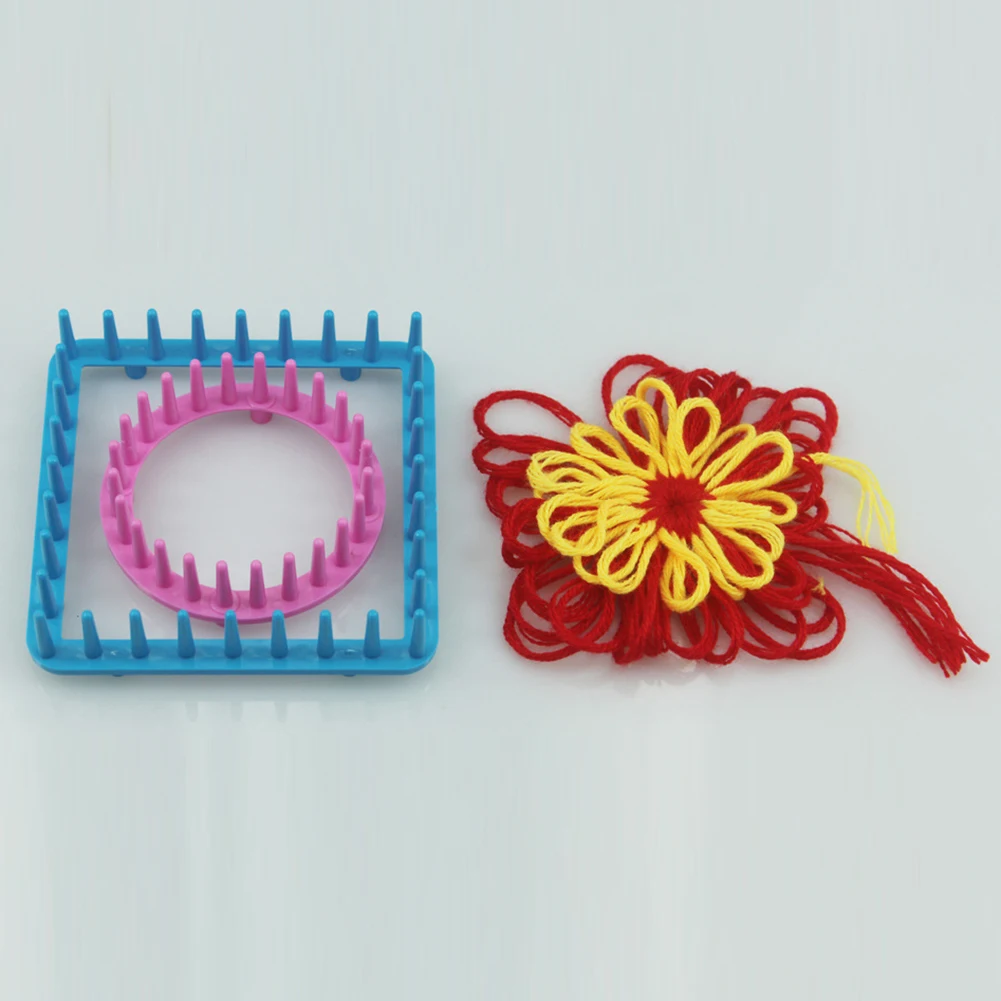 Knit daisy pattern