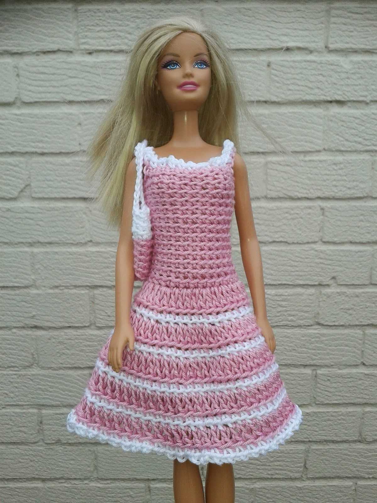 Discover a World of Free Knitting Patterns for Barbie Doll Clothes in the UK Free barbie knitting patterns uk