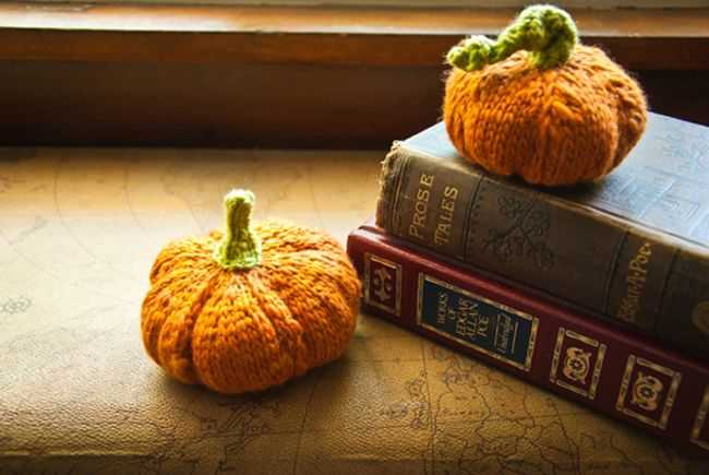 Free patterns for knitted pumpkins