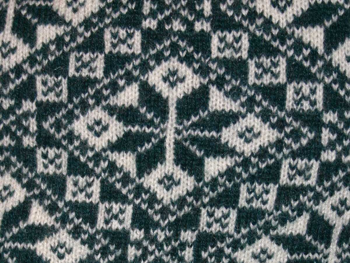 Selbu rose knitting pattern