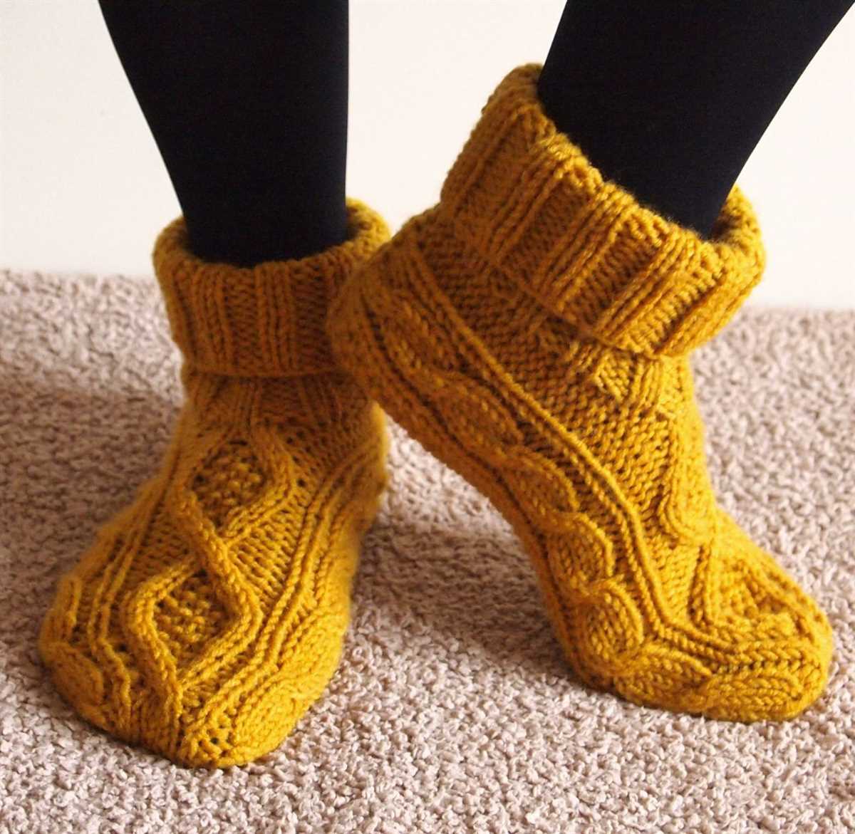 Knitting pattern slipper socks
