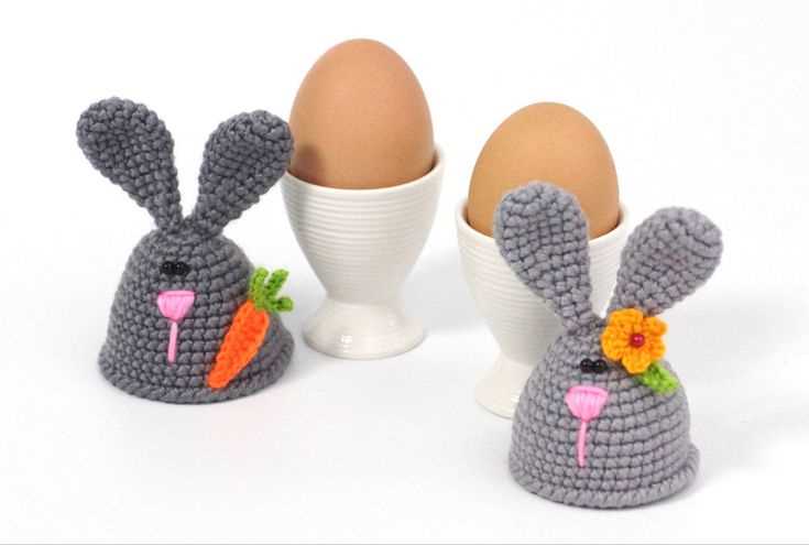 Knitted chick egg cosy pattern