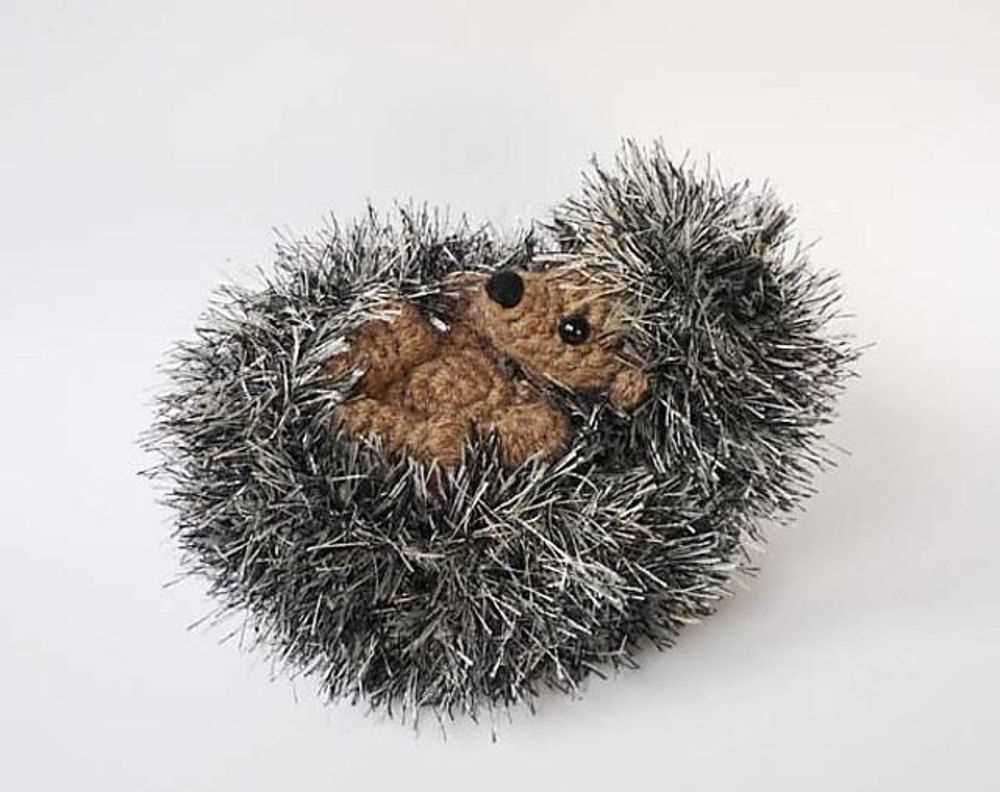Mini hedgehog knitting pattern