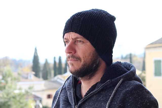 Stylish and Cozy - Unleash Your Creativity with This Free Men's Beanie Knitting Pattern Free men's beanie knitting pattern