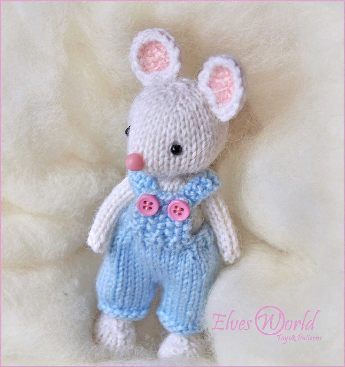 Knitted mice pattern
