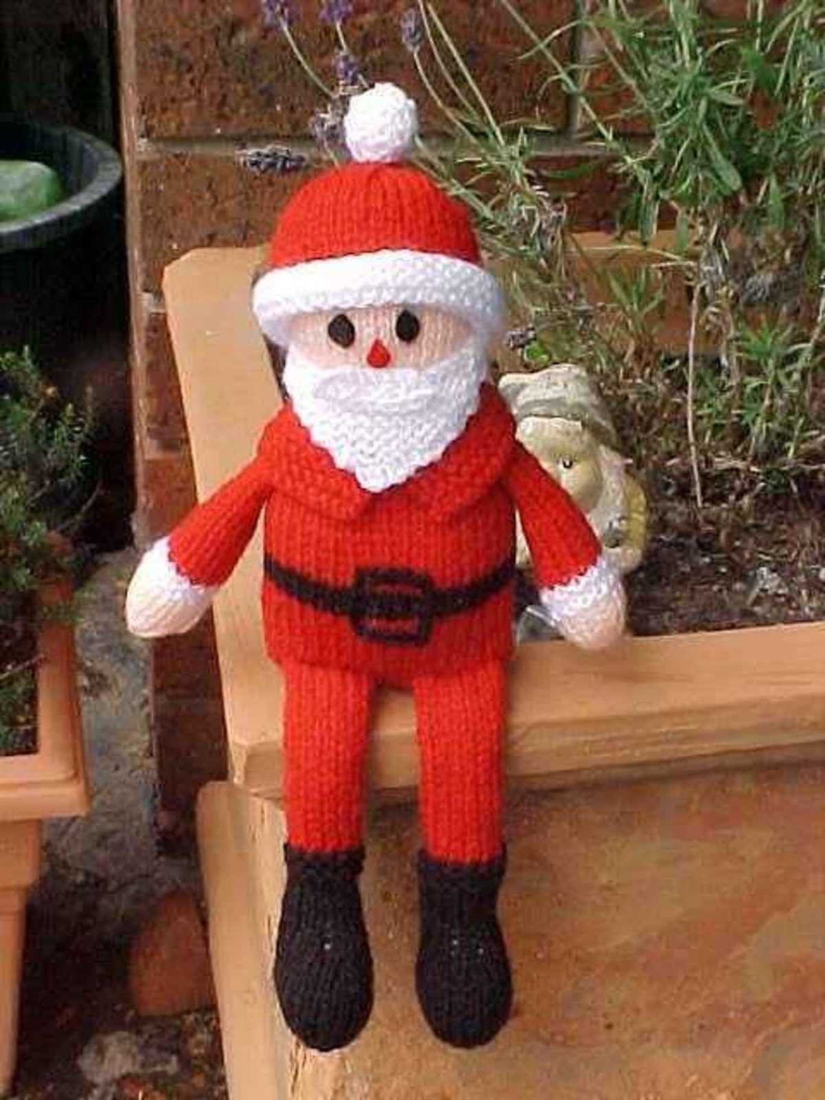Large santa knitting pattern