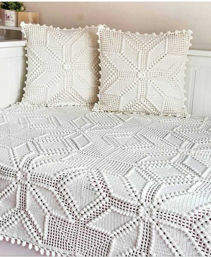 Knitted bedspread pattern