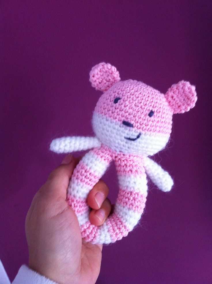 Knitted rattle pattern free