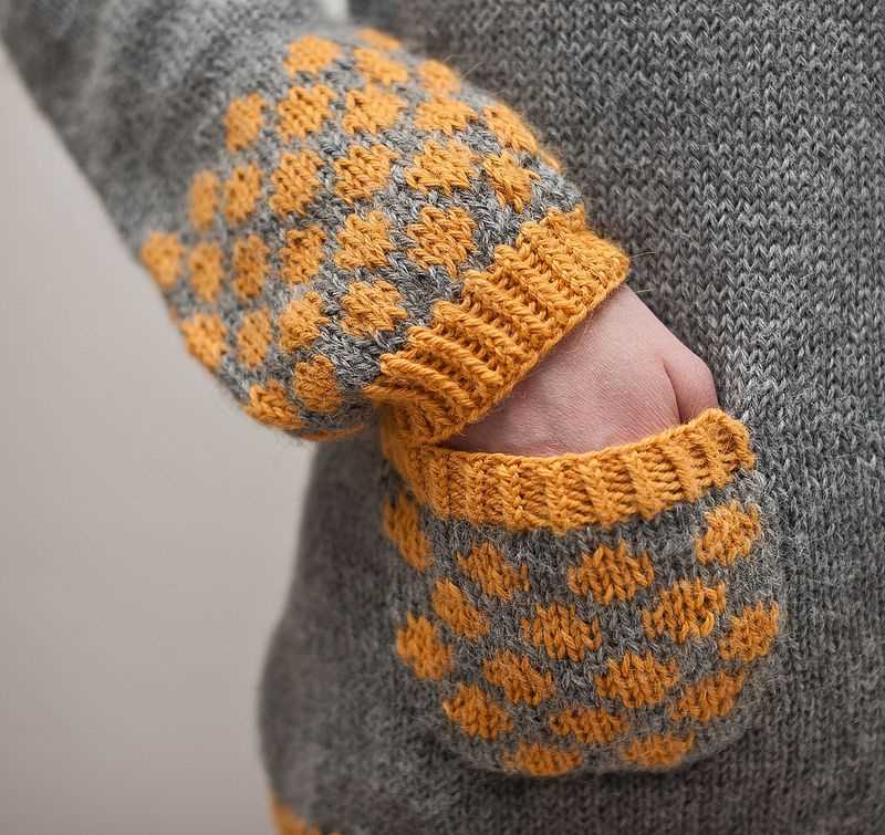 Polka dot knitting pattern