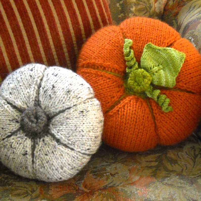 Knit pumpkin pillow pattern