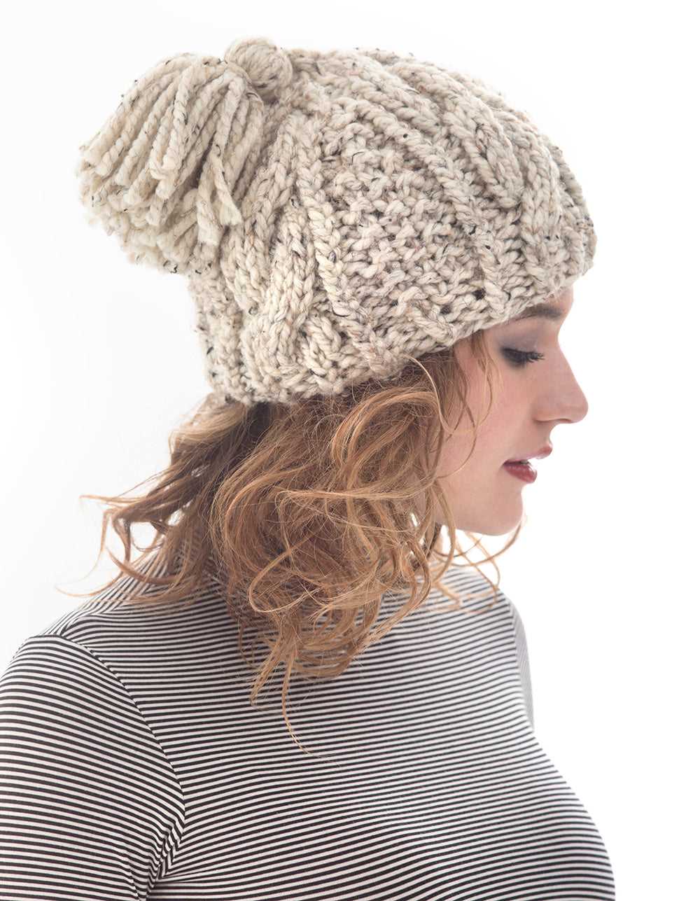 Create a Cozy and Stylish Knit Bulky Hat with this Pattern Knit bulky hat pattern