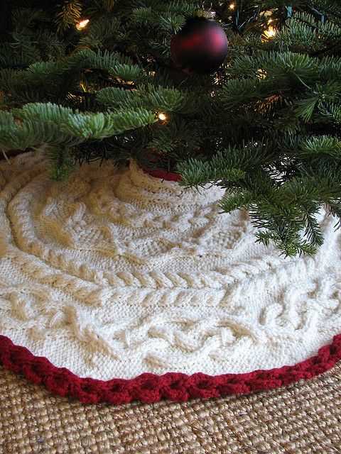 Knit christmas tree skirt pattern