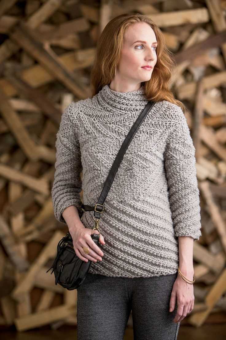 Women's pullover sweater knitting pattern