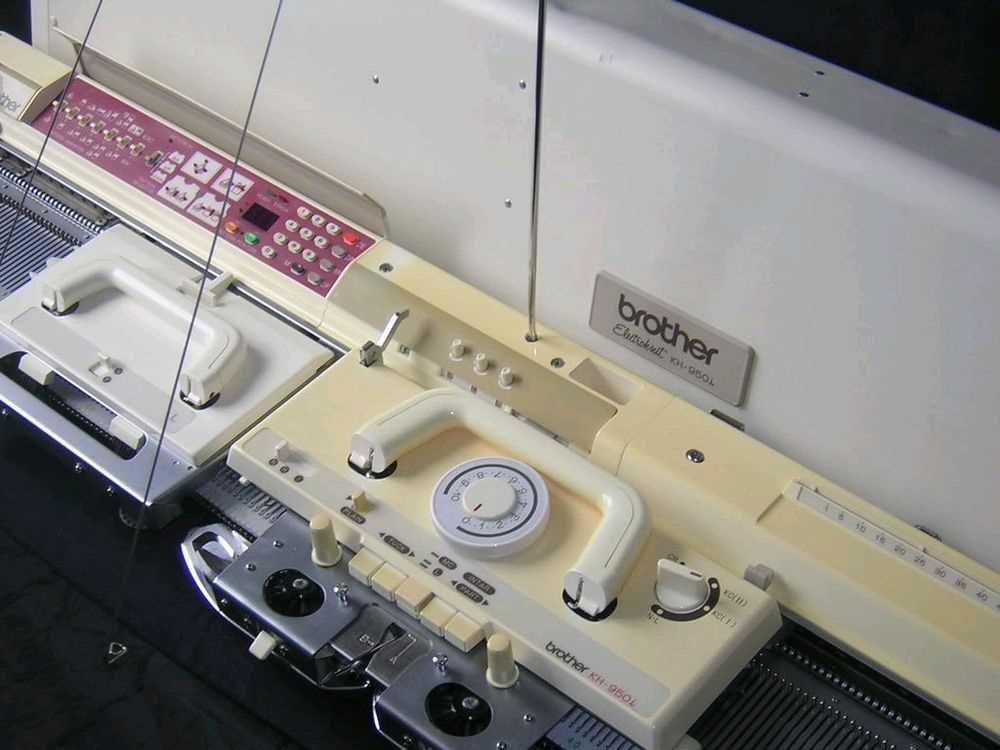Electronic knitting machine patterns