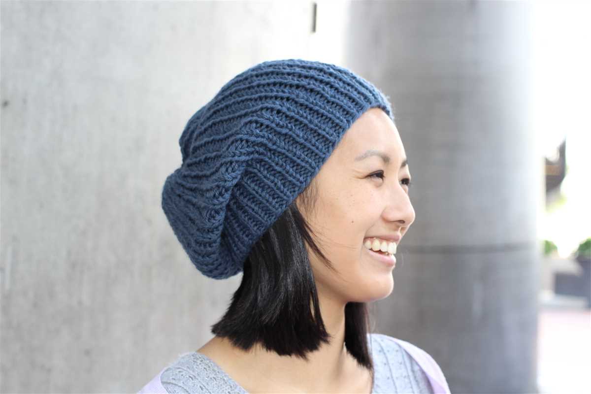 Free knit slouch hat pattern