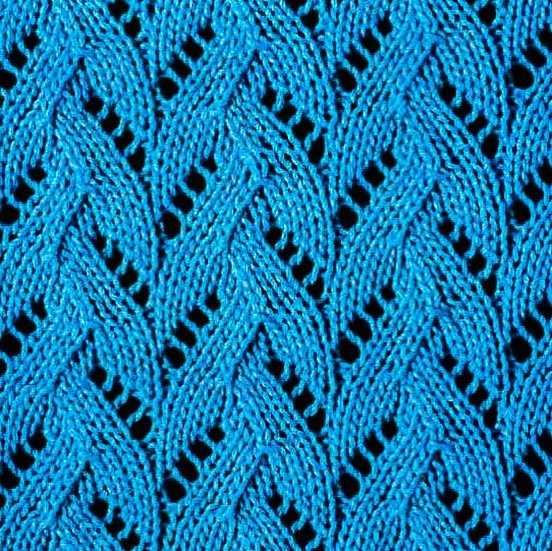 Knit pattern with holes