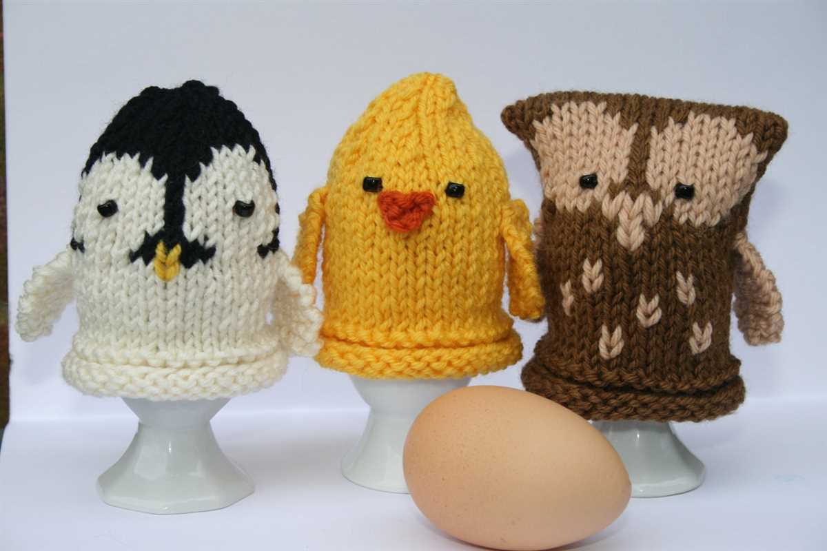 Knitted chick egg cosy pattern