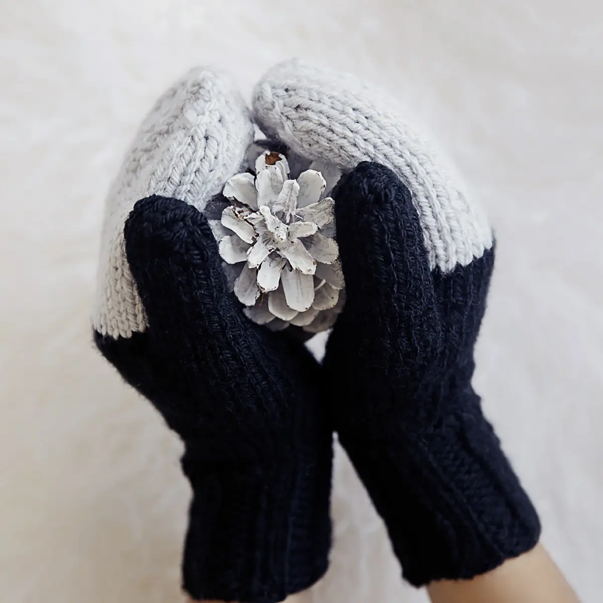 Knit mittens pattern circular needles