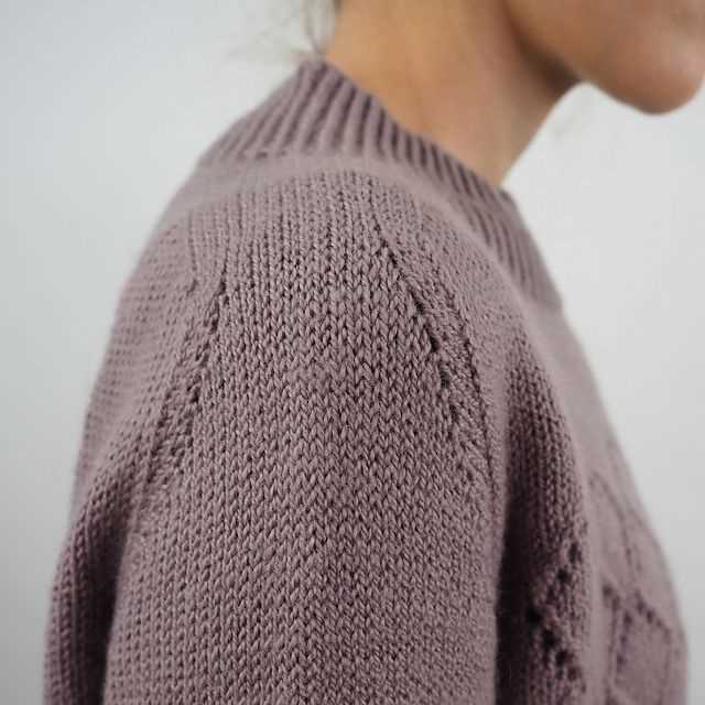 Knitted sweater pattern on circular needles