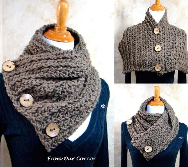 Knitted scarf with buttons pattern