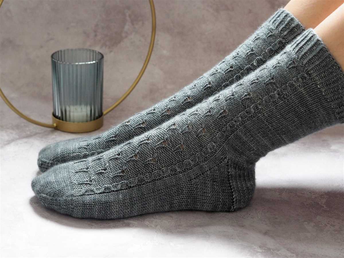 Hand knit tube sock pattern