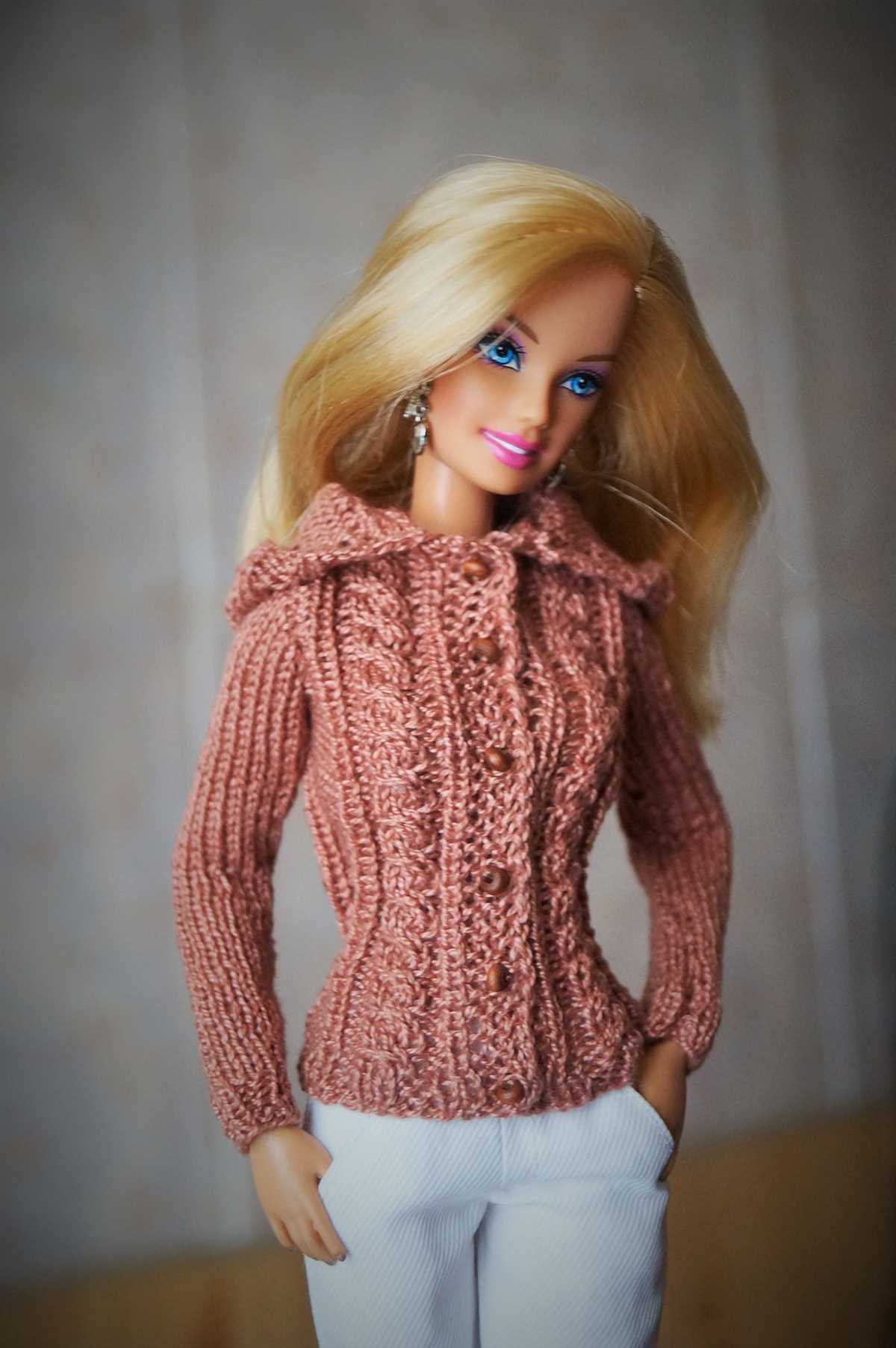 Stylish and Chic Knit Patterns for Barbie Doll Clothes Knit barbie doll clothes patterns