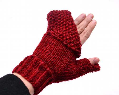 Flip top gloves knitting pattern