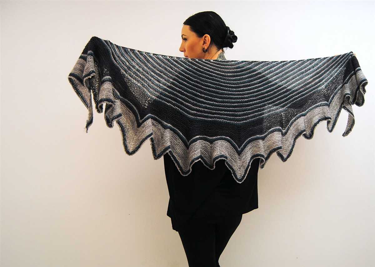 Evening shawl knitting pattern