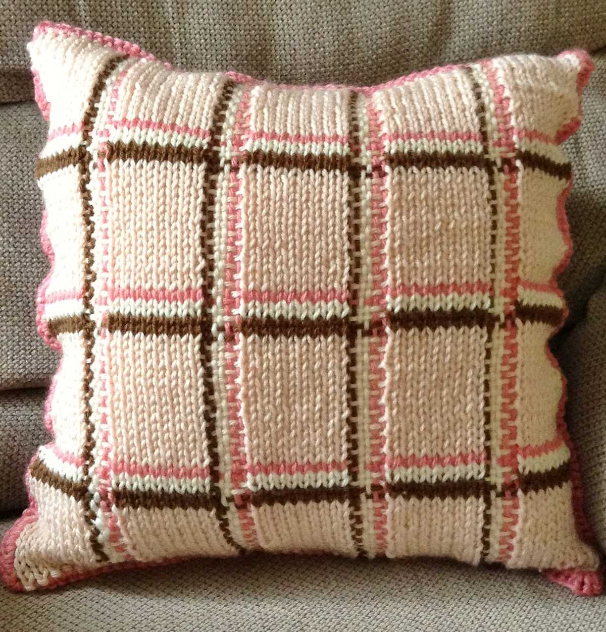 Create Stylish Armchair Covers with This Knitting Pattern Knitting pattern for armchair covers