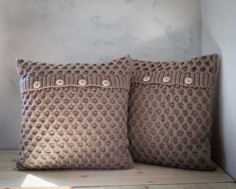Discover Beautiful and Free Hand Knitted Cushion Cover Patterns Hand knitted cushion cover patterns free