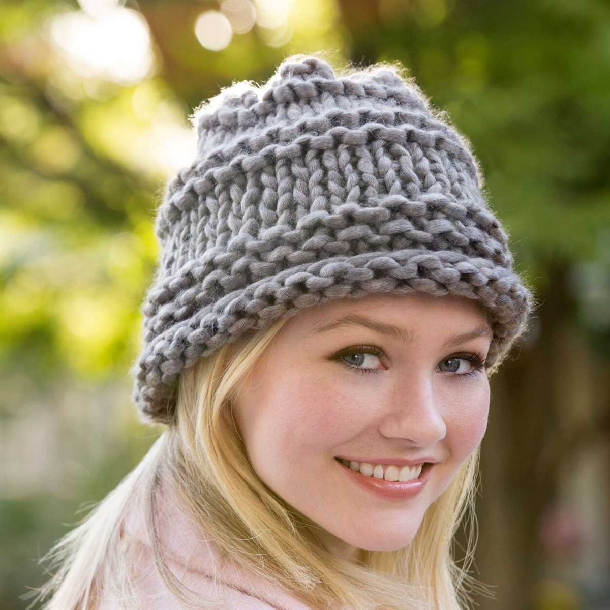 Super bulky yarn hat knitting pattern