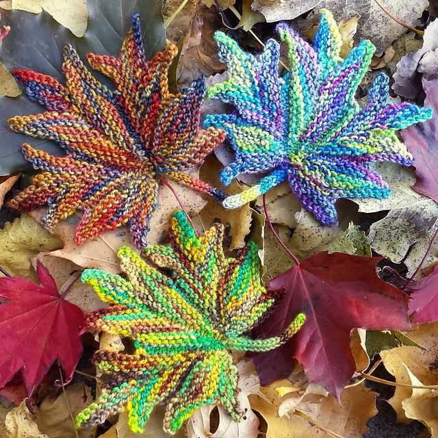 Knitted maple leaf pattern