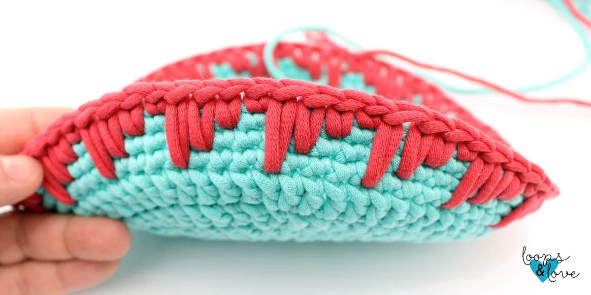 Basket loop knitting pattern