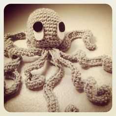 Ollie the octopus knitting pattern