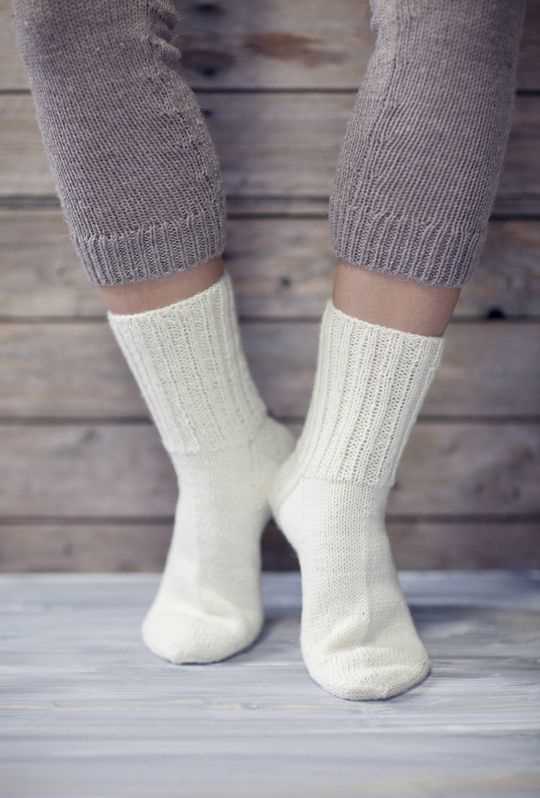 Easy wool sock knitting pattern